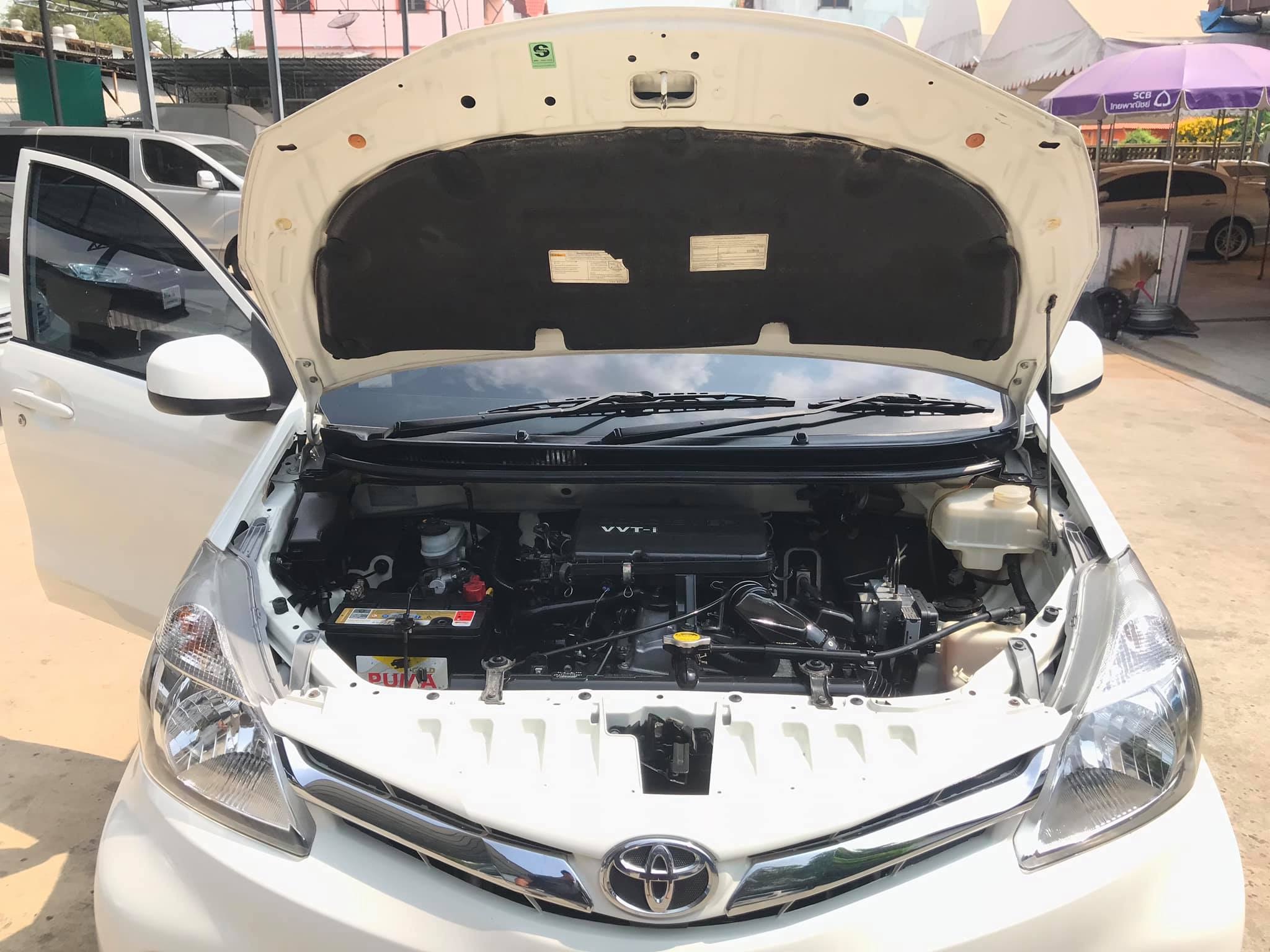 Toyota Avanza ปี 2013 สีขาว (รูปที่ 19)