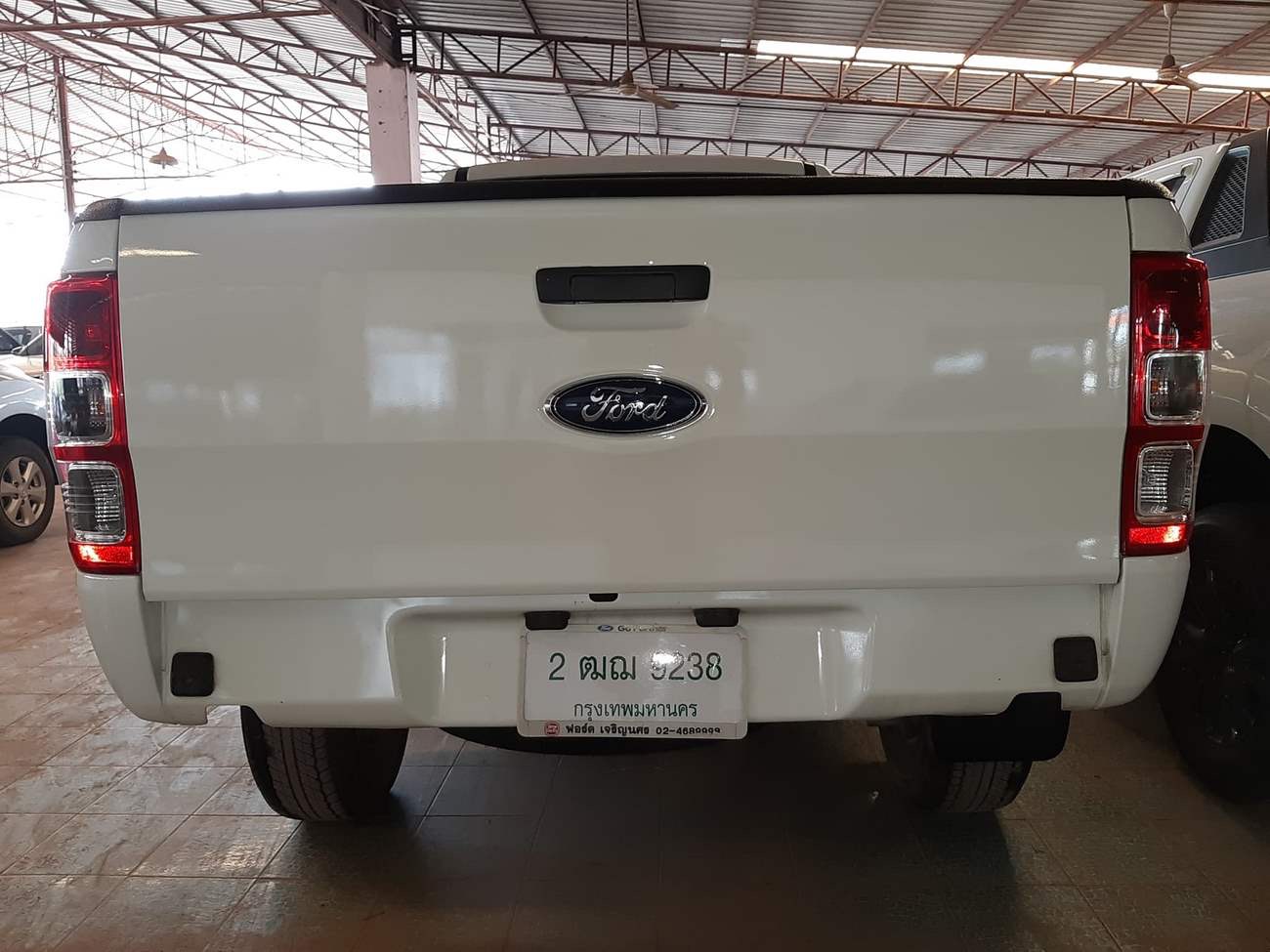 Ford Ranger Hi-Rider (Cab) ปี 2017 สีขาว (รูปที่ 5)