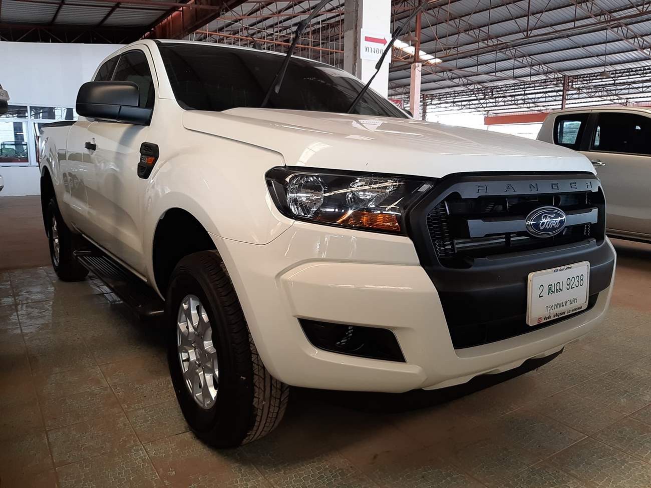 Ford Ranger Hi-Rider (Cab) ปี 2017 สีขาว (รูปที่ 3)