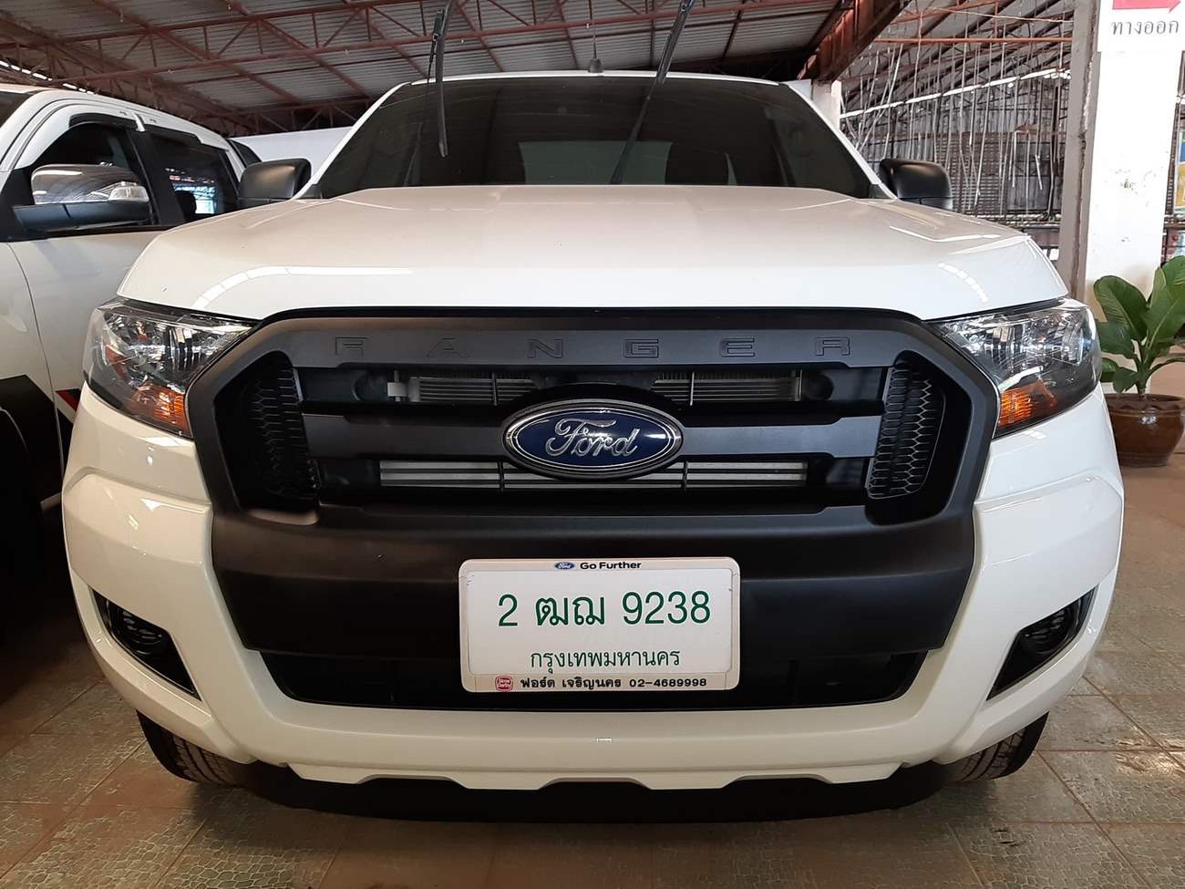 Ford Ranger Hi-Rider (Cab) ปี 2017 สีขาว (รูปที่ 2)