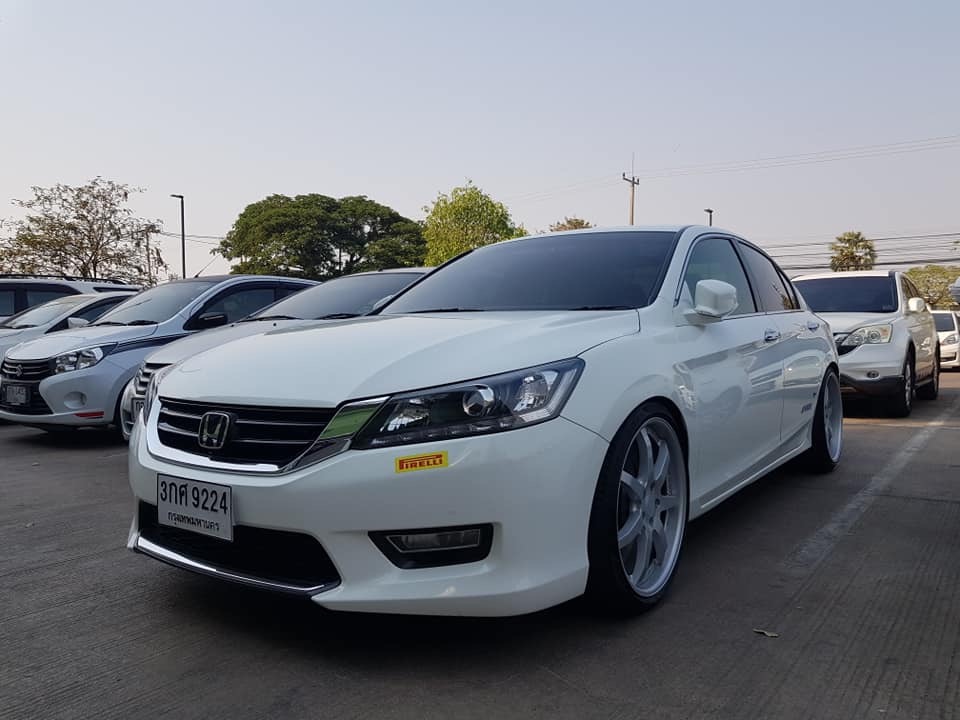 Honda Accord Gen 9 ปี 2013 สีขาว (รูปที่ 3)
