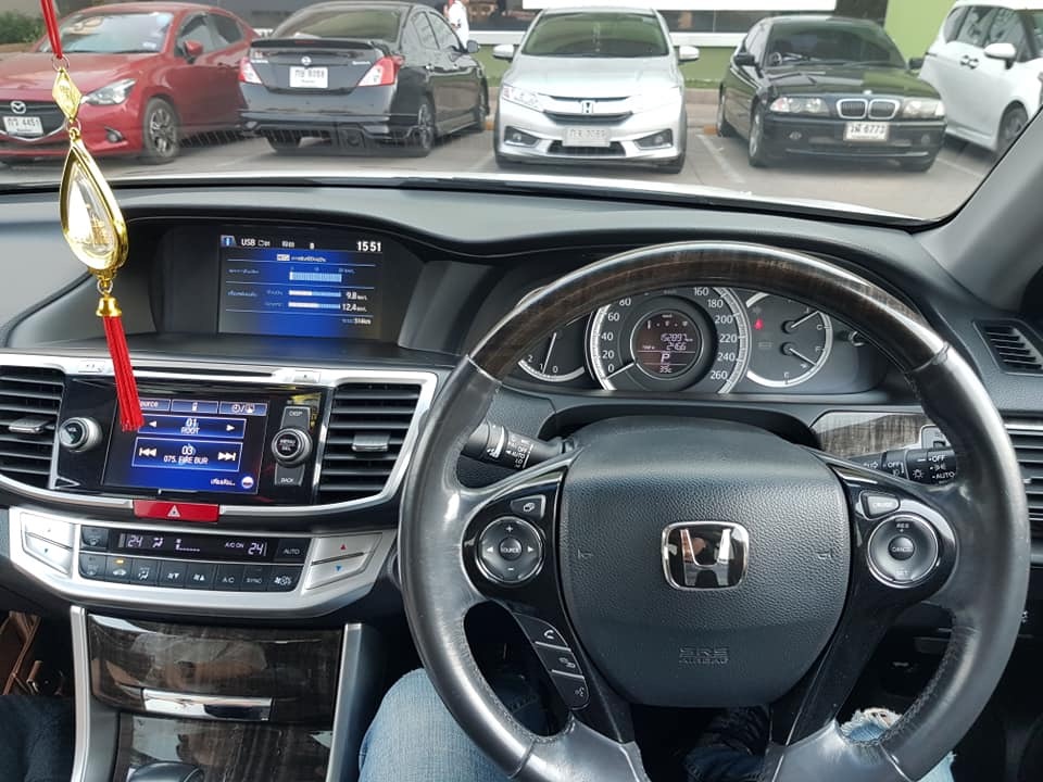 Honda Accord Gen 9 ปี 2013 สีขาว (รูปที่ 7)
