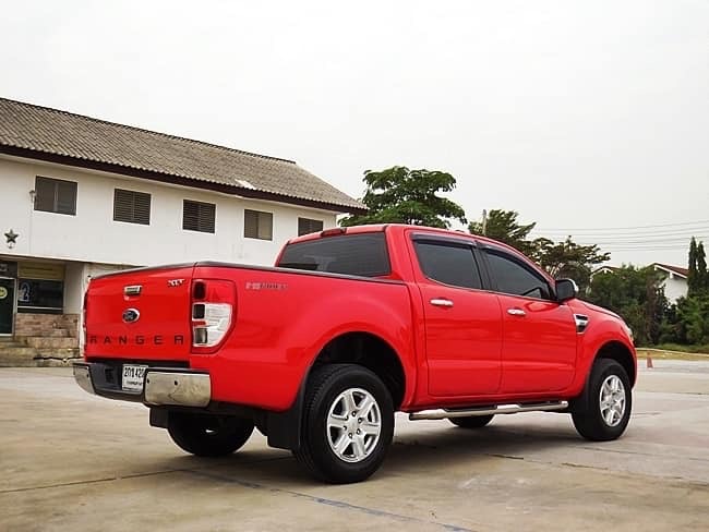 Ford Ranger 4 ประตู ปี 2013 สีแดง (รูปที่ 4)