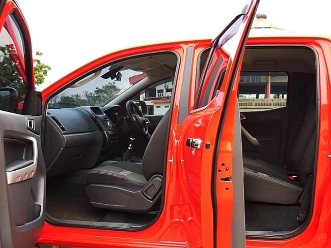 Ford Ranger 4 ประตู ปี 2013 สีแดง (รูปที่ 11)
