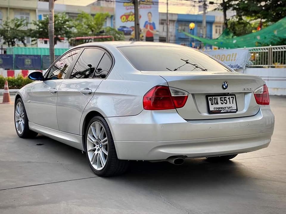 BMW 3 Series E90 320i ปี 2007 สีเงิน (รูปที่ 4)