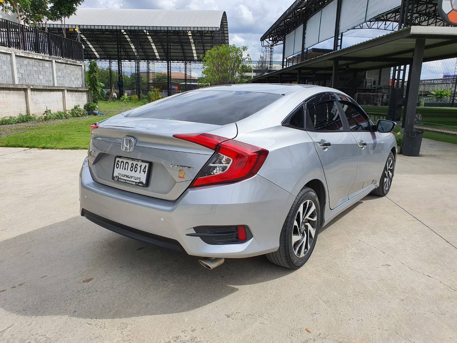 Honda Civic FC โฉม 4 ประตู สีอื่นๆ (รูปที่ 4)