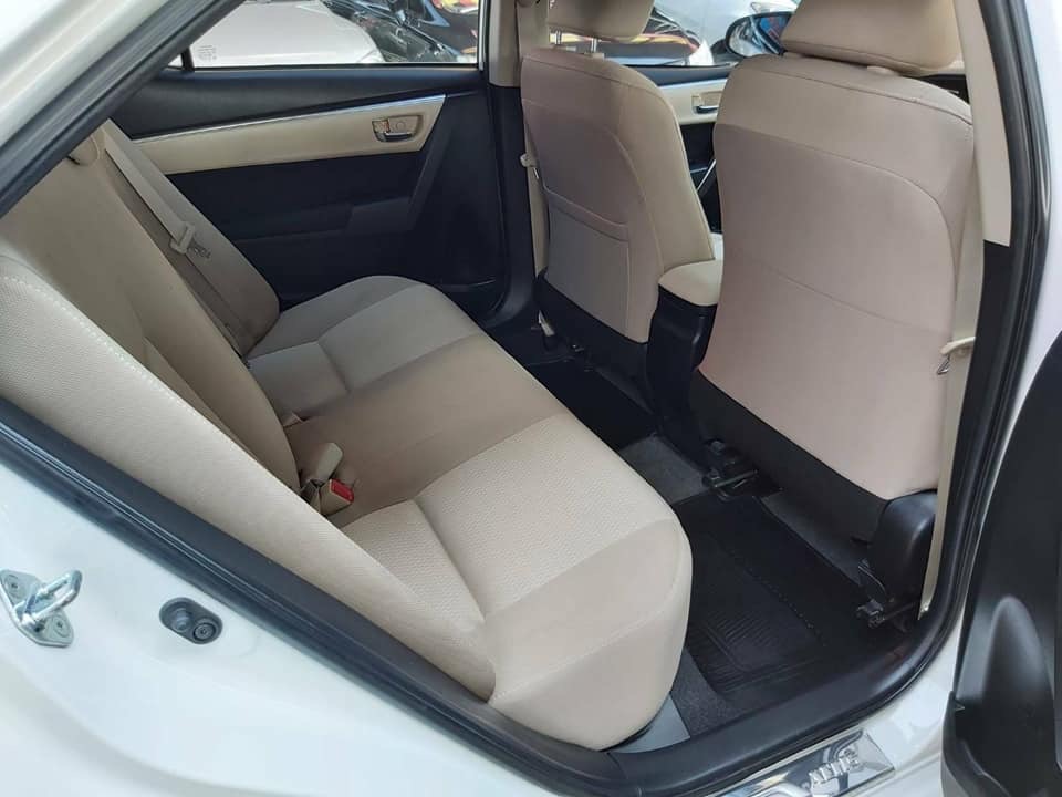 Toyota Corolla Altis ปี 2015 สีขาว (รูปที่ 11)