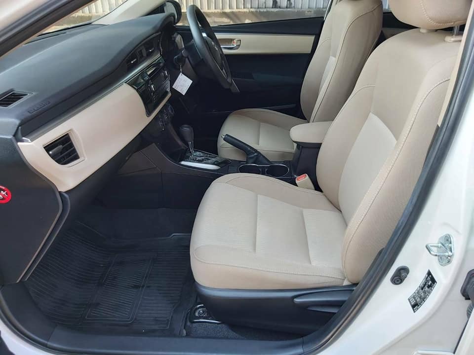 Toyota Corolla Altis ปี 2015 สีขาว (รูปที่ 10)