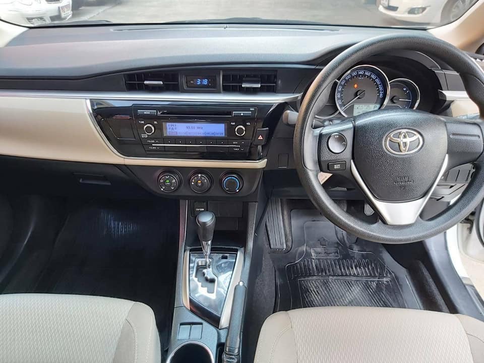 Toyota Corolla Altis ปี 2015 สีขาว (รูปที่ 7)