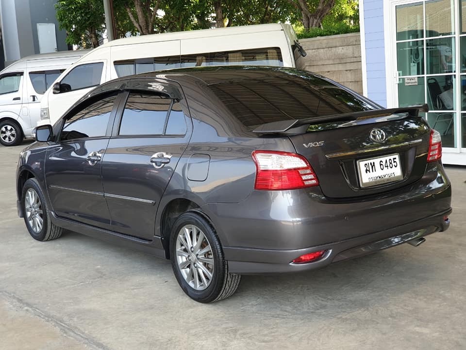 Toyota Vios ปี 2012 สีเทา (รูปที่ 4)