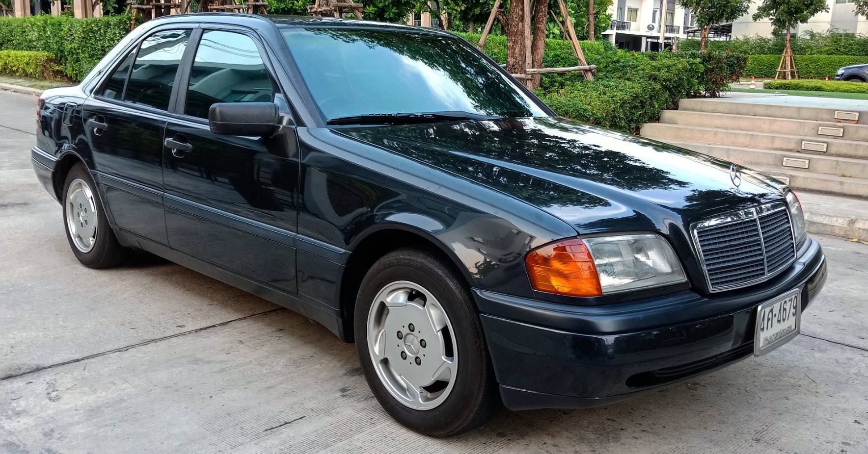 Mercedes-Benz C-Class W202 C180 ปี 1994 สีดำ