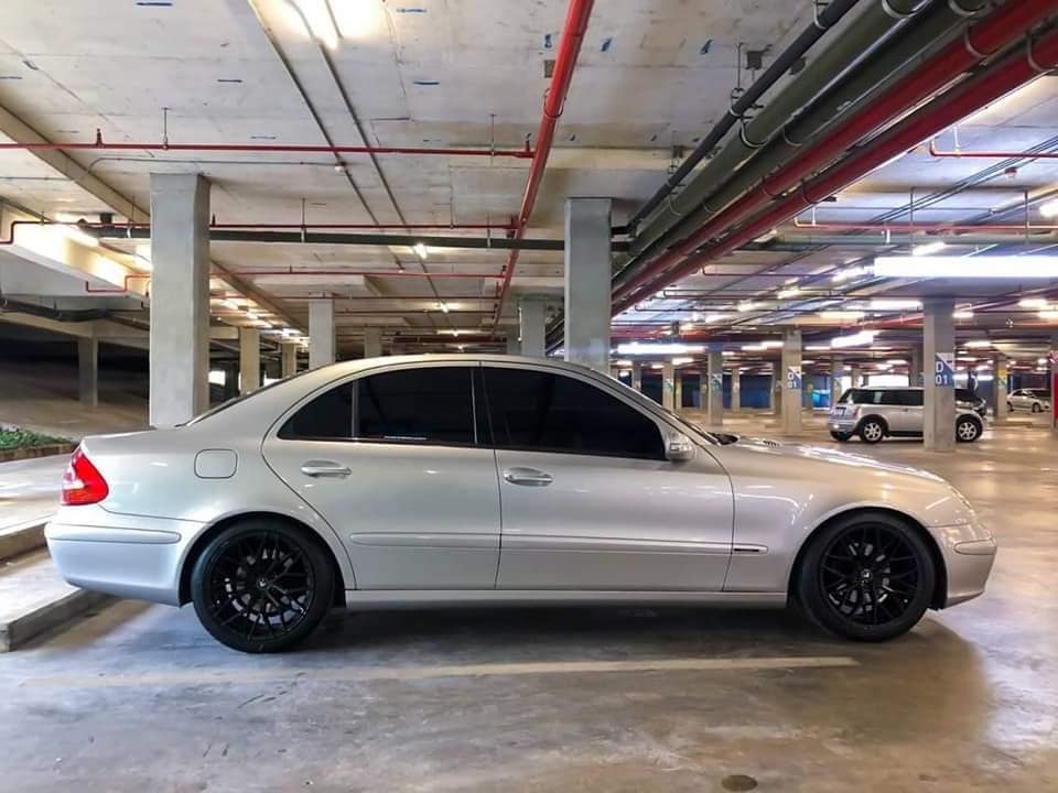 Mercedes-Benz E-Class W211 E220 ปี 2003 สีเทา (รูปที่ 6)