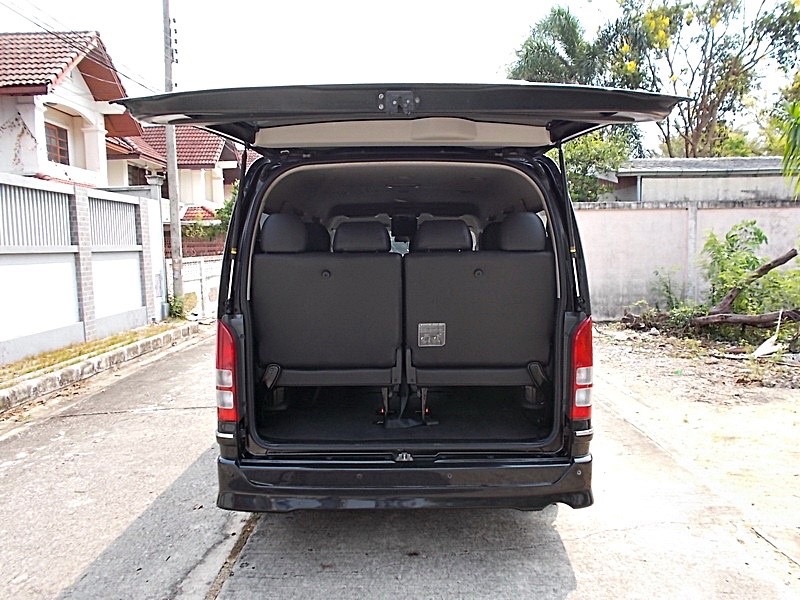 Toyota Ventury ปี 2013 สีดำ (รูปที่ 4)