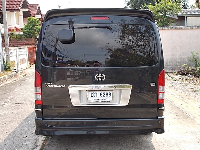 Toyota Ventury ปี 2013 สีดำ (รูปที่ 6)