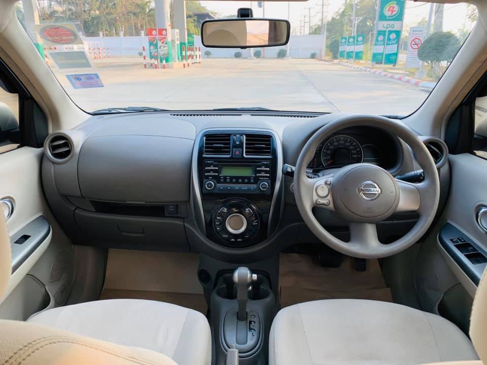 Nissan March ปี 2013 สีเทา (รูปที่ 8)
