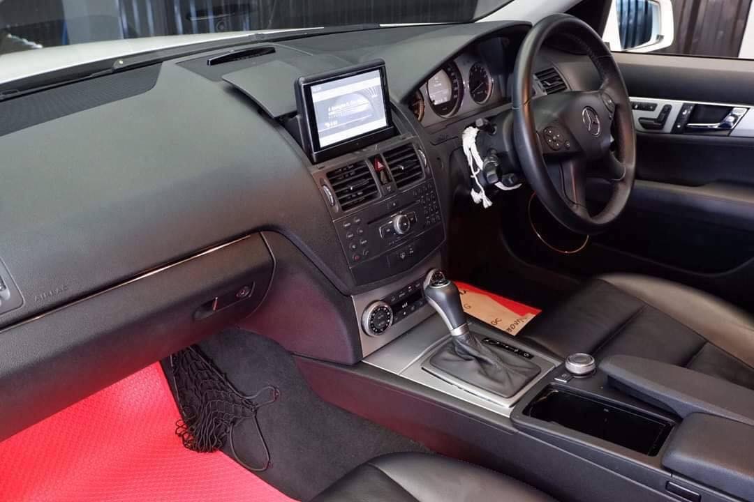 Mercedes-Benz C-Class W204 C230 ปี 2009 สีขาว (รูปที่ 11)