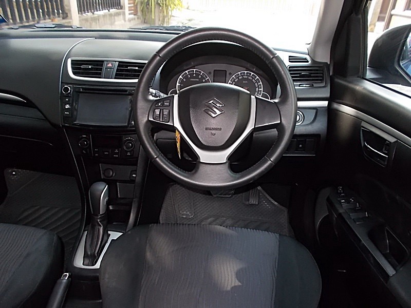 Suzuki Swift ปี 2012 สีน้ำเงิน (รูปที่ 13)