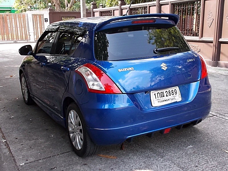 Suzuki Swift ปี 2012 สีน้ำเงิน (รูปที่ 7)