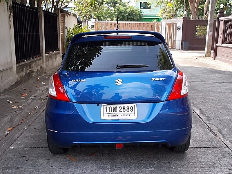 Suzuki Swift ปี 2012 สีน้ำเงิน (รูปที่ 6)