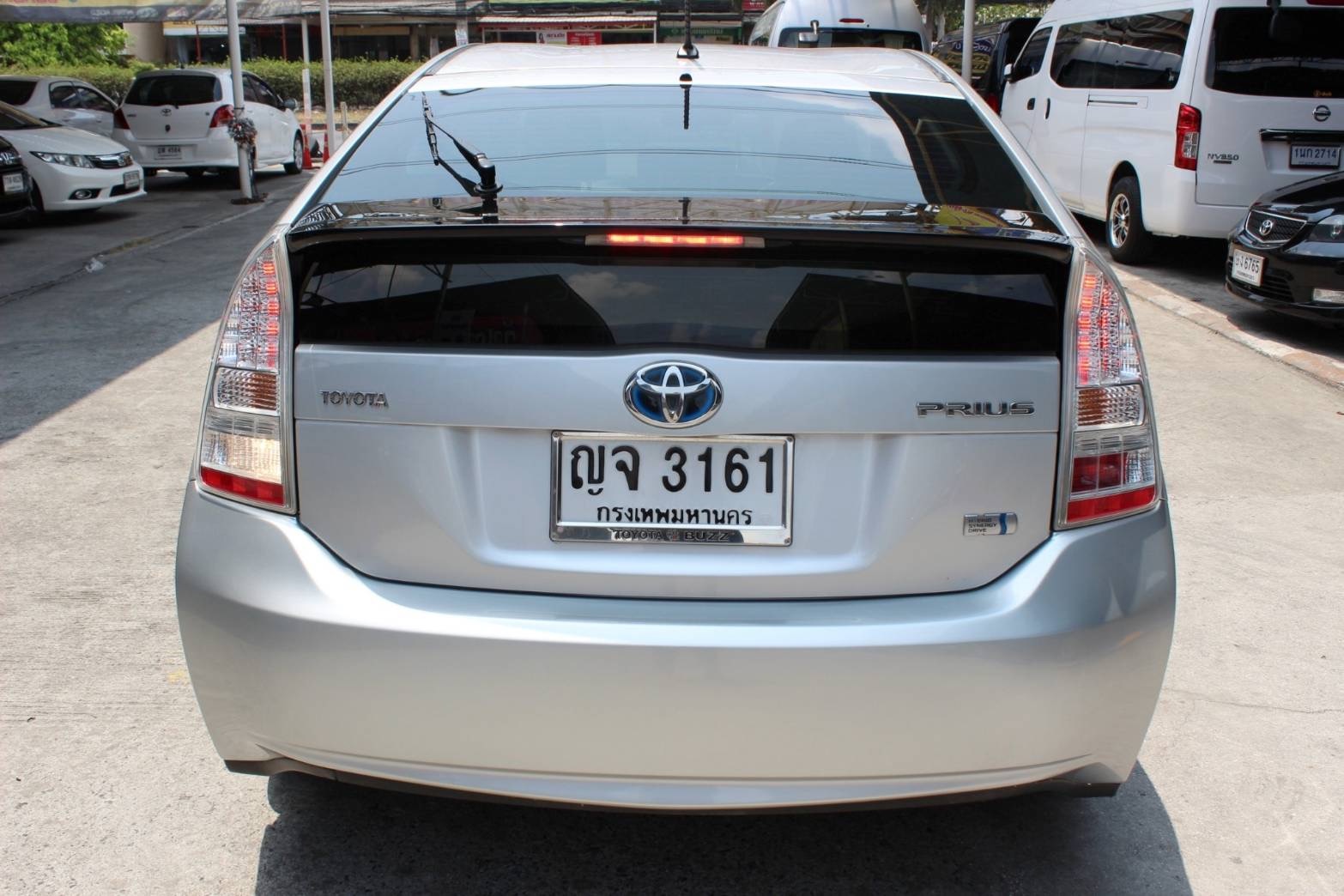 Toyota Prius ปี 2011 สีเงิน