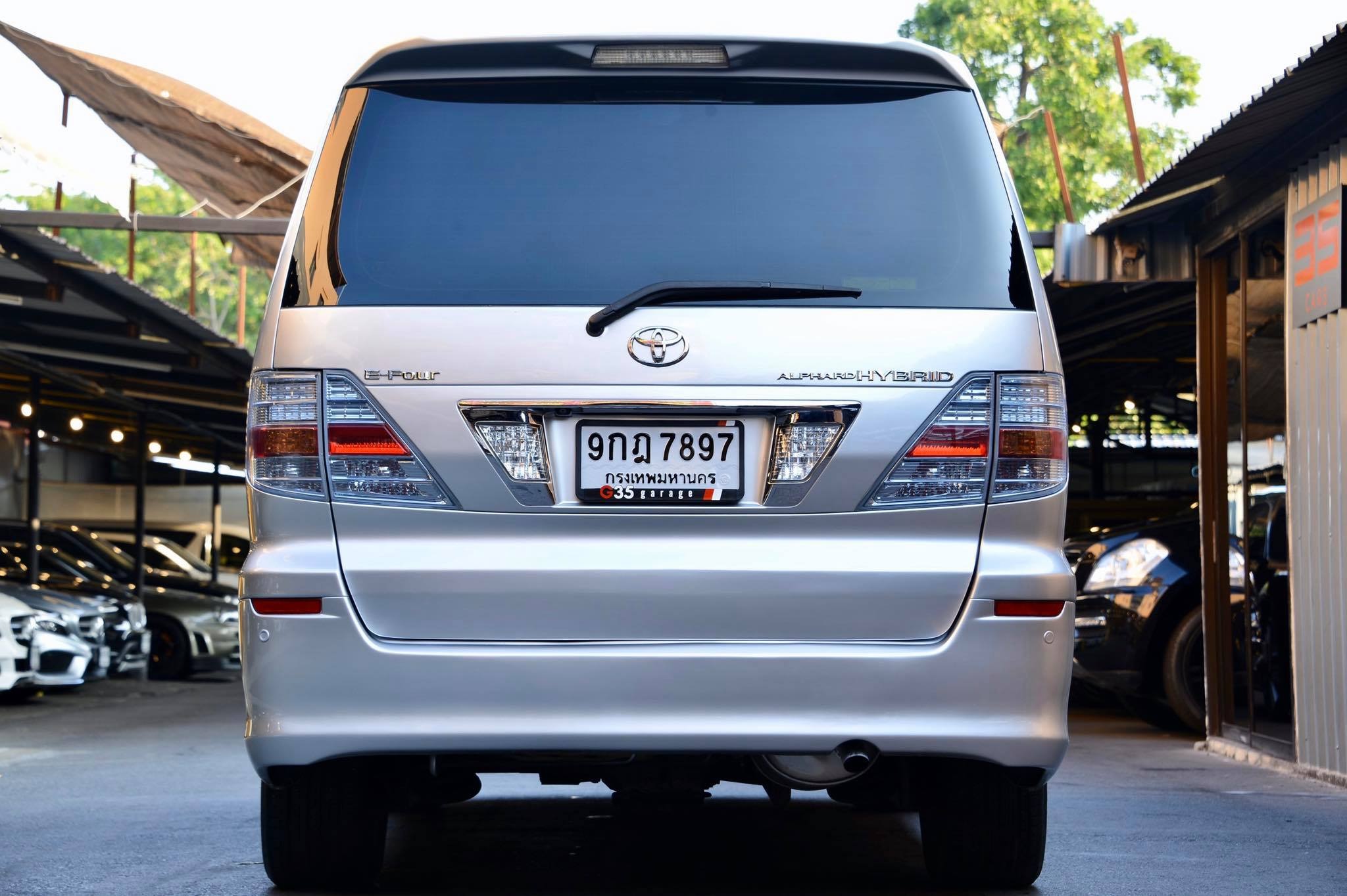 Toyota Alphard ปี 2007 สีเงิน