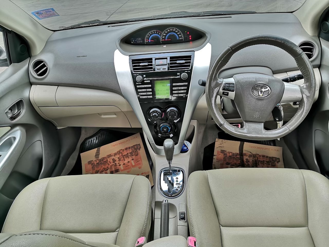 Toyota Vios ปี 2011 สีขาว (รูปที่ 9)