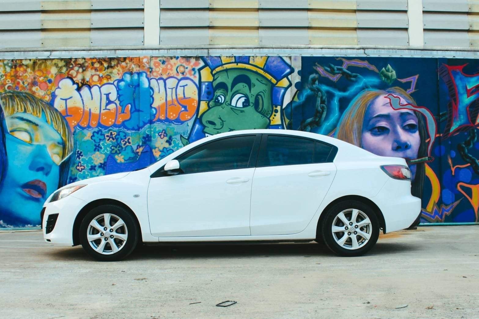 Mazda 3 ปี 2012 สีขาว (รูปที่ 2)
