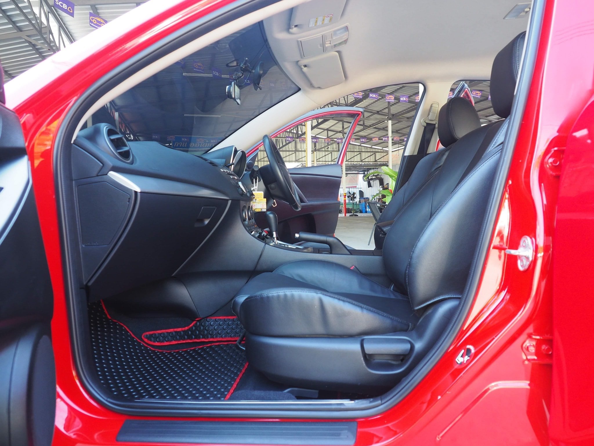 Mazda 3 ปี 2013 สีแดง (รูปที่ 7)