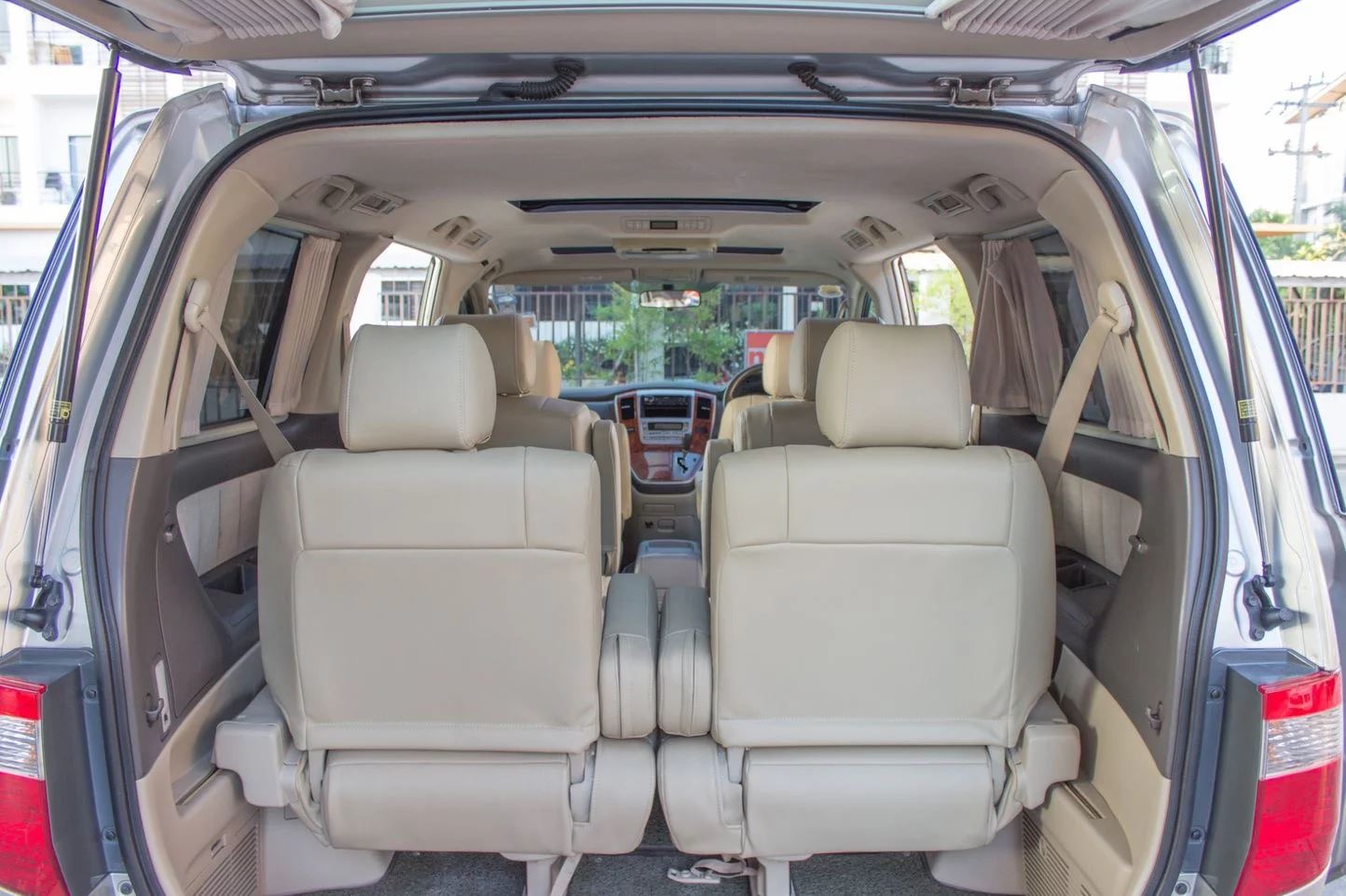 Toyota Alphard ปี 2002 สีเทา (รูปที่ 15)