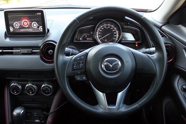 Mazda CX-3 ปี 2016 สีแดง (รูปที่ 12)