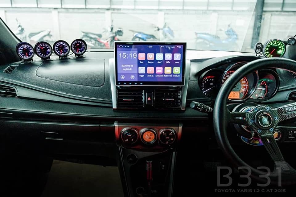 Toyota Yaris ปี 2015 สีขาว (รูปที่ 10)