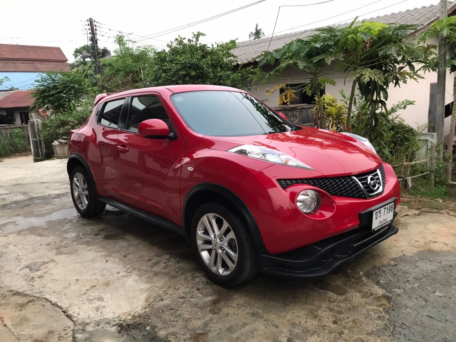 Nissan Juke ปี 2014 สีแดง