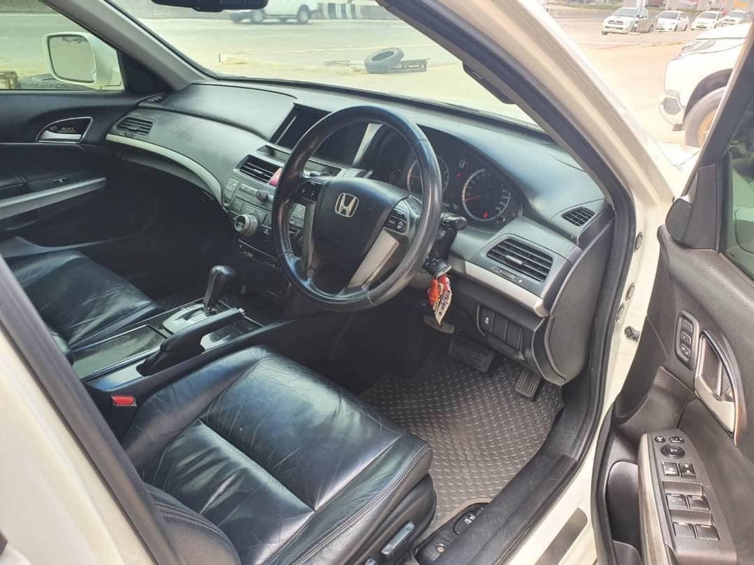 Honda Accord Gen 8 ปี 2011 สีขาว (รูปที่ 9)