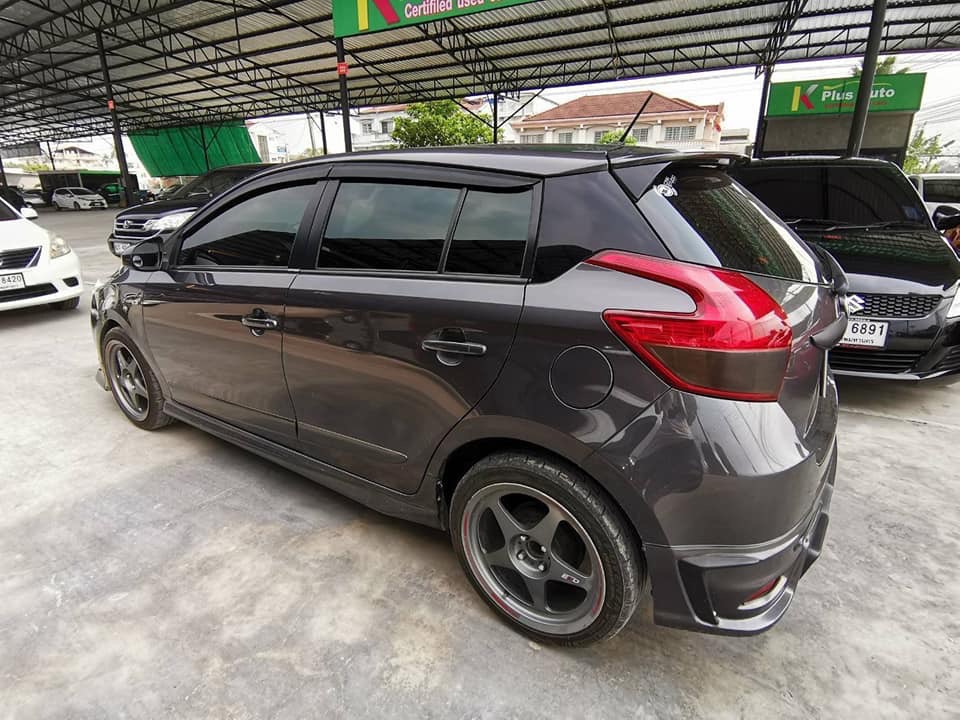 Toyota Yaris ปี 2016 สีเทา (รูปที่ 10)