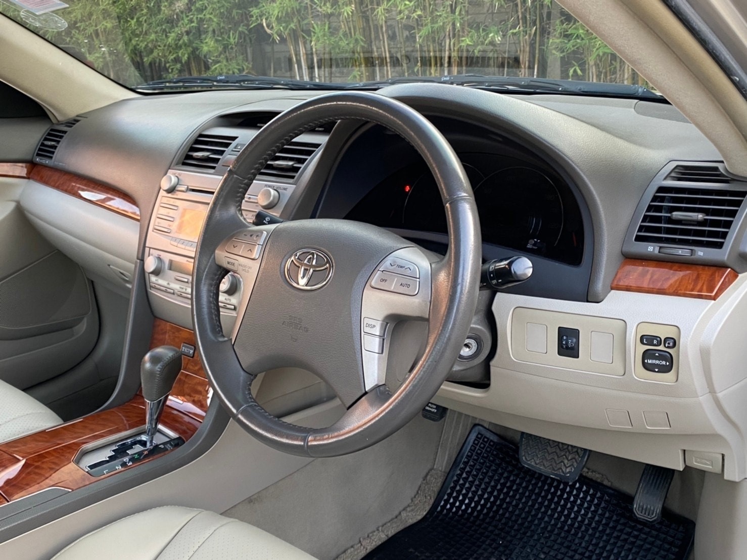 Toyota Camry ปี 2010 สีทอง (รูปที่ 14)