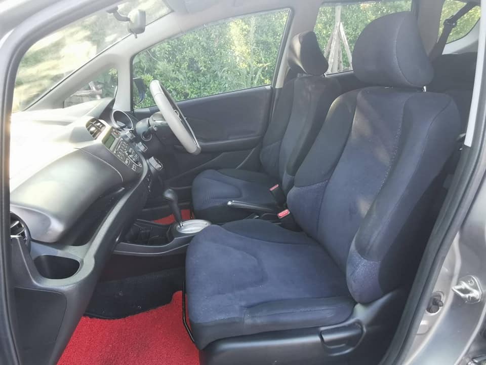 Honda Jazz GE ปี 2009 สีเทา (รูปที่ 10)