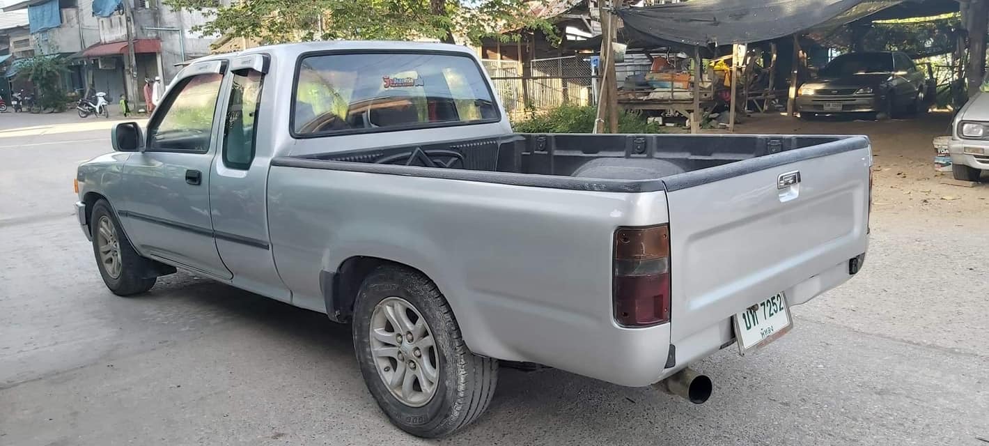 Toyota Hilux Mighty-x ปี 1995 สีเงิน (รูปที่ 9)