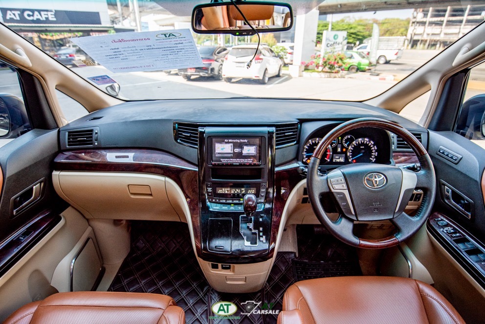 Toyota Alphard ปี 2012 สีขาว (รูปที่ 5)