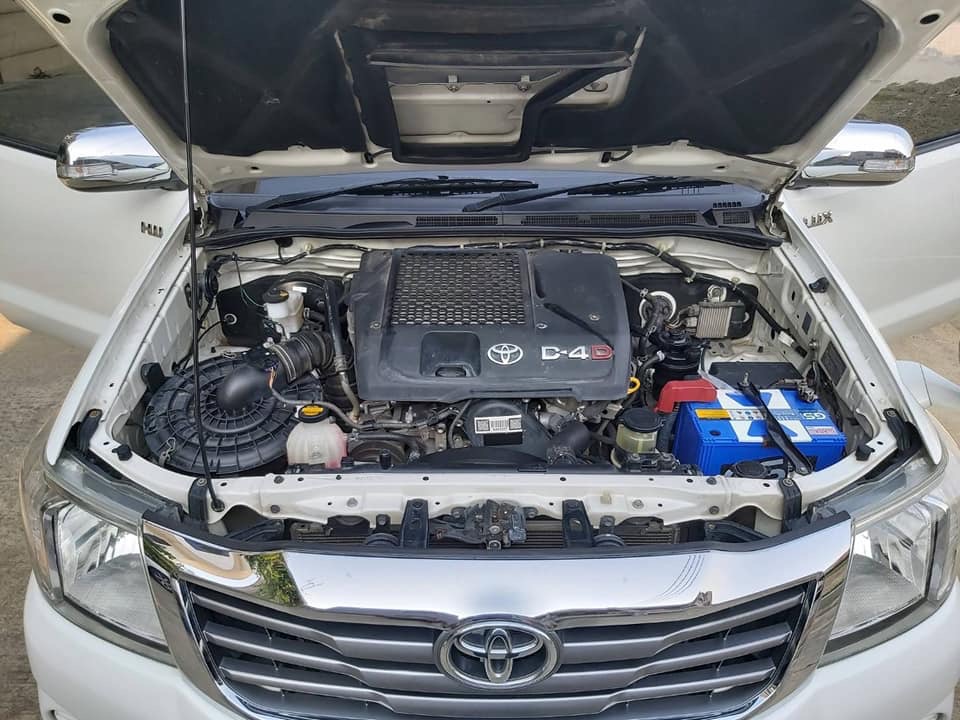 Toyota Hilux Vigo Prerunner (Cab) ปี 2015 สีขาว (รูปที่ 13)