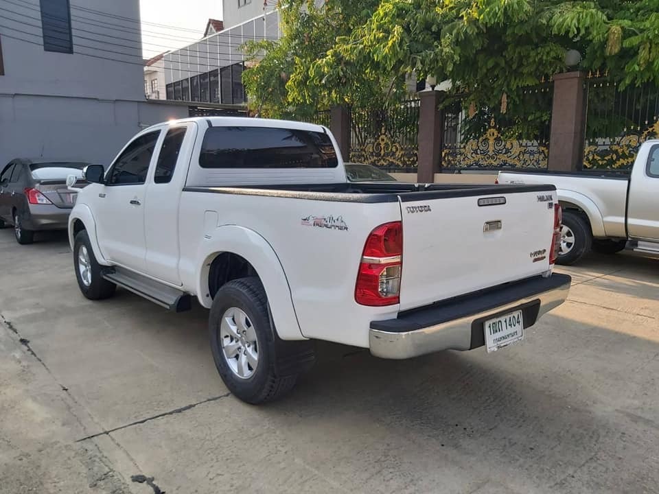 Toyota Hilux Vigo Prerunner (Cab) ปี 2015 สีขาว (รูปที่ 10)