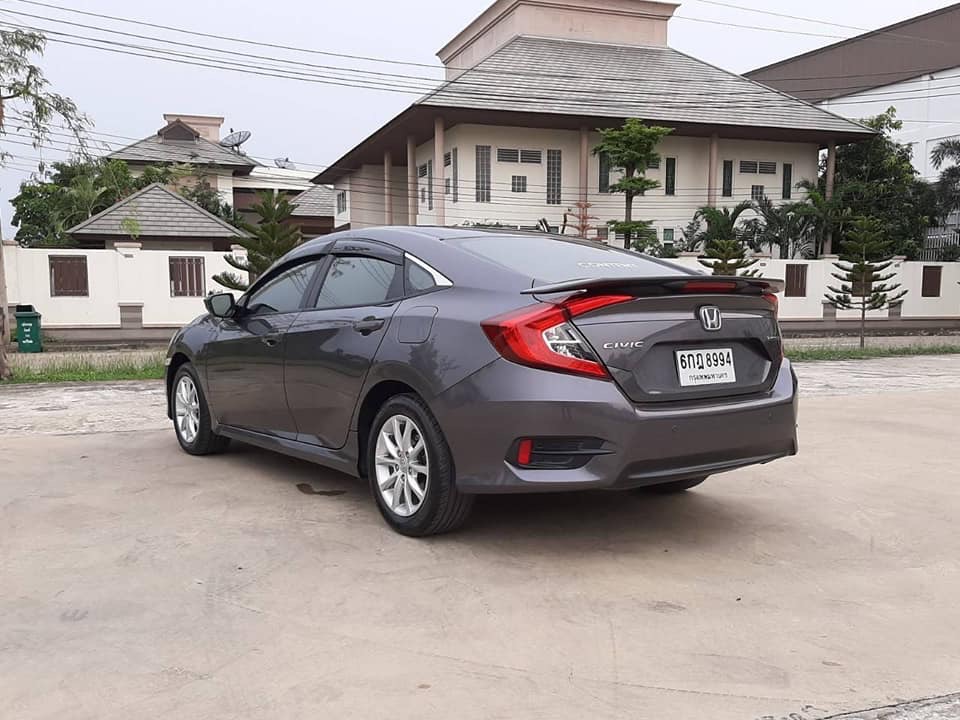 Honda Civic Sedan ปี 2017 สีเทา (รูปที่ 2)