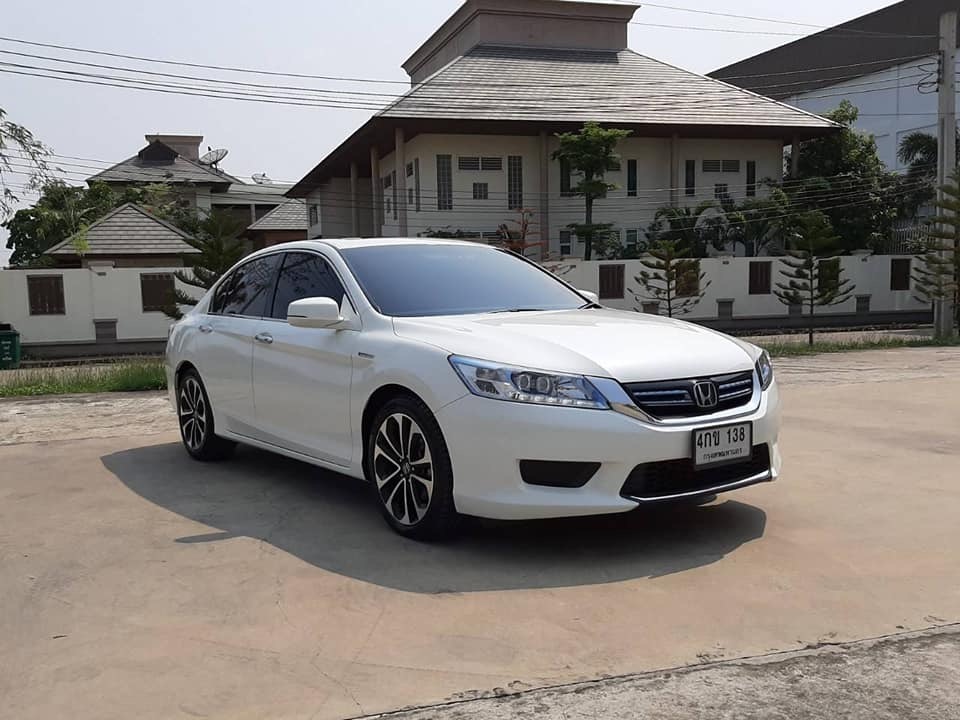 Honda Accord ปี 2015 สีขาว (รูปที่ 14)