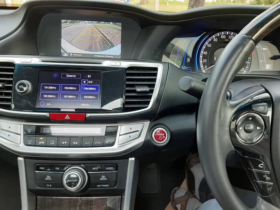Honda Accord ปี 2015 สีขาว (รูปที่ 8)