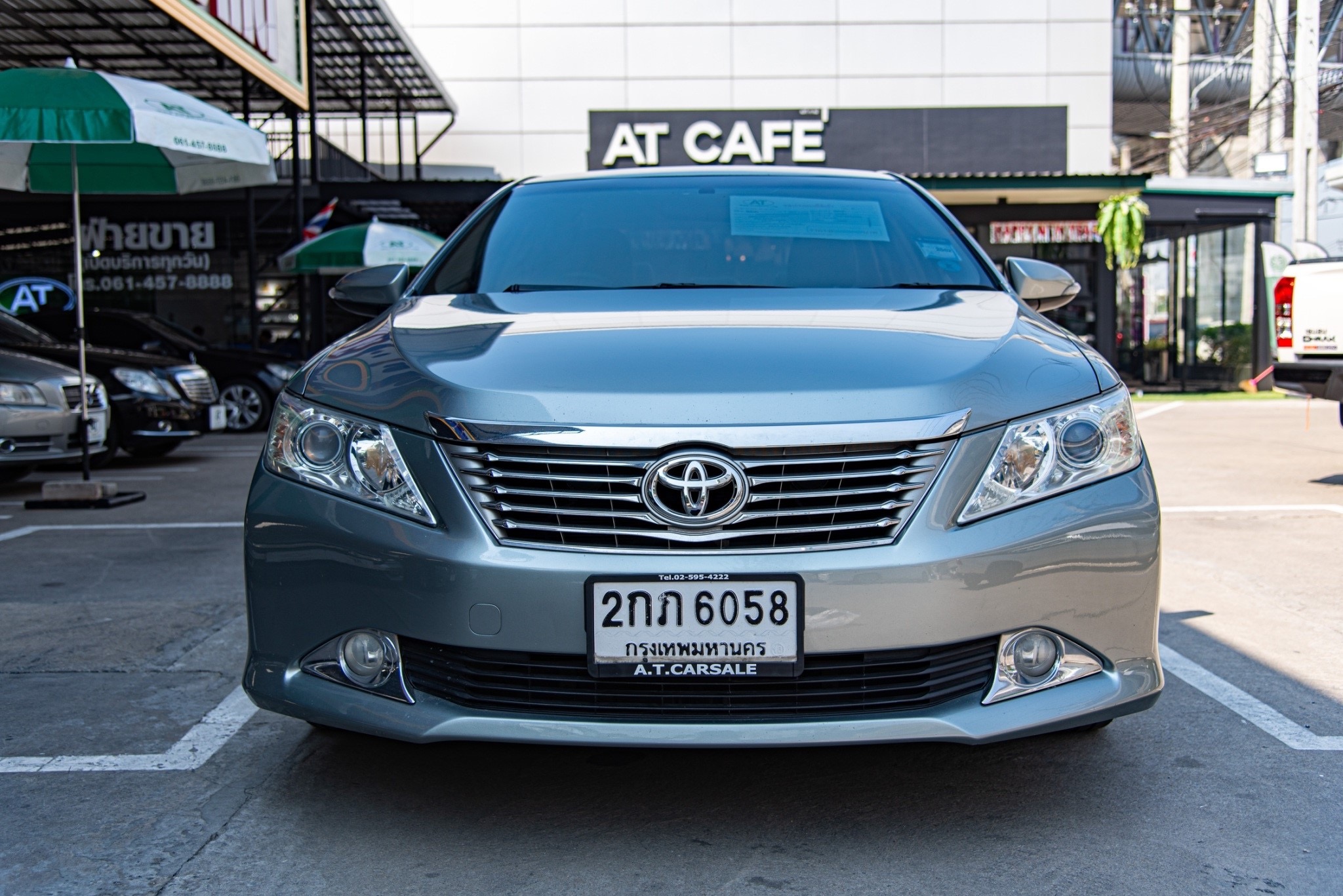 Toyota Camry ปี 2013 สีเทา