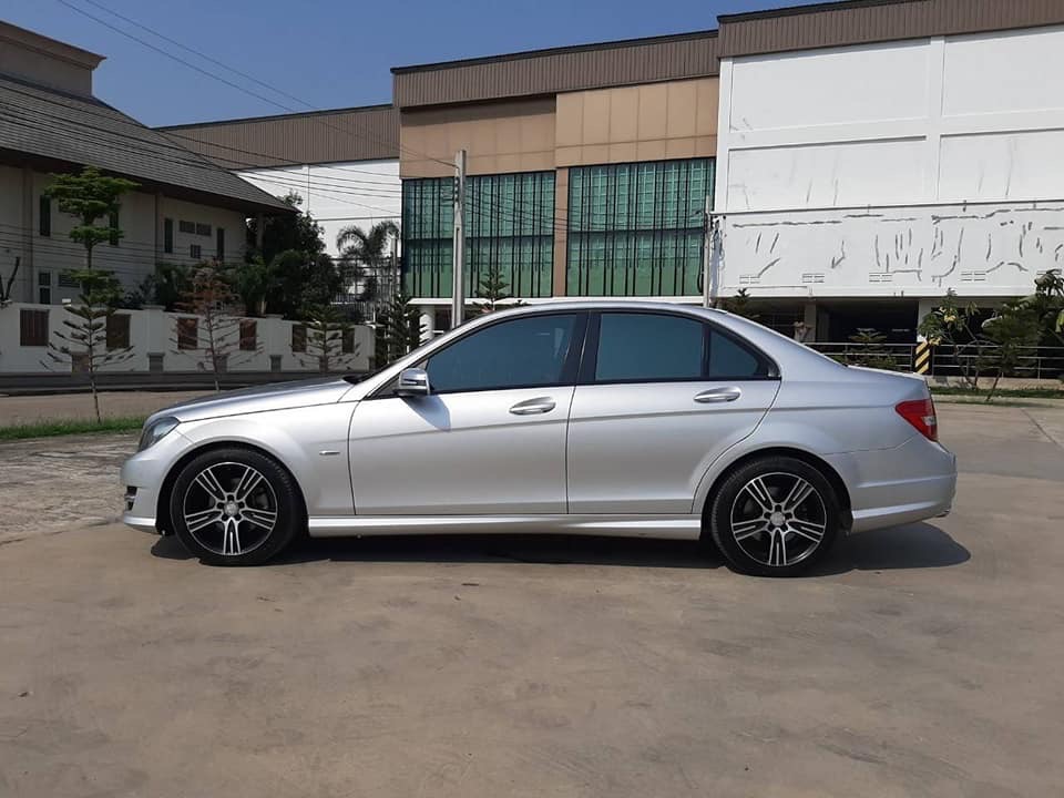 Mercedes-Benz C-Class W204 C200 ปี 2014 สีเงิน