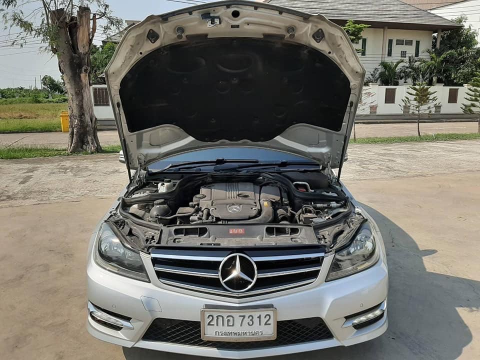Mercedes-Benz C-Class W204 C200 ปี 2014 สีเงิน (รูปที่ 20)