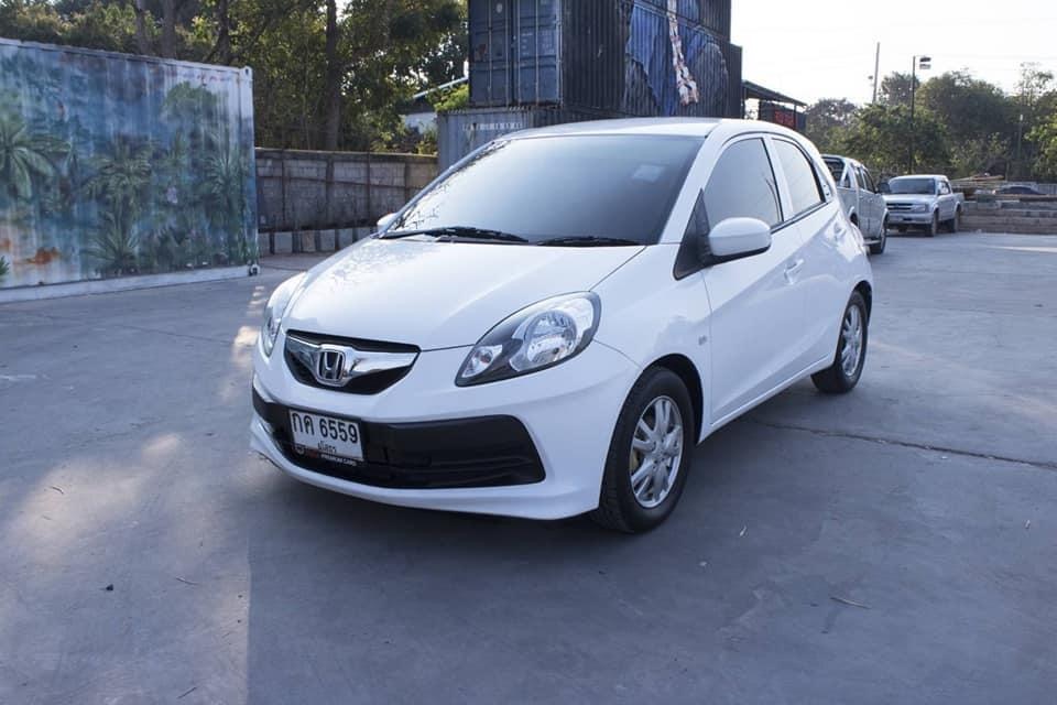 Honda Brio ปี 2011 สีขาว