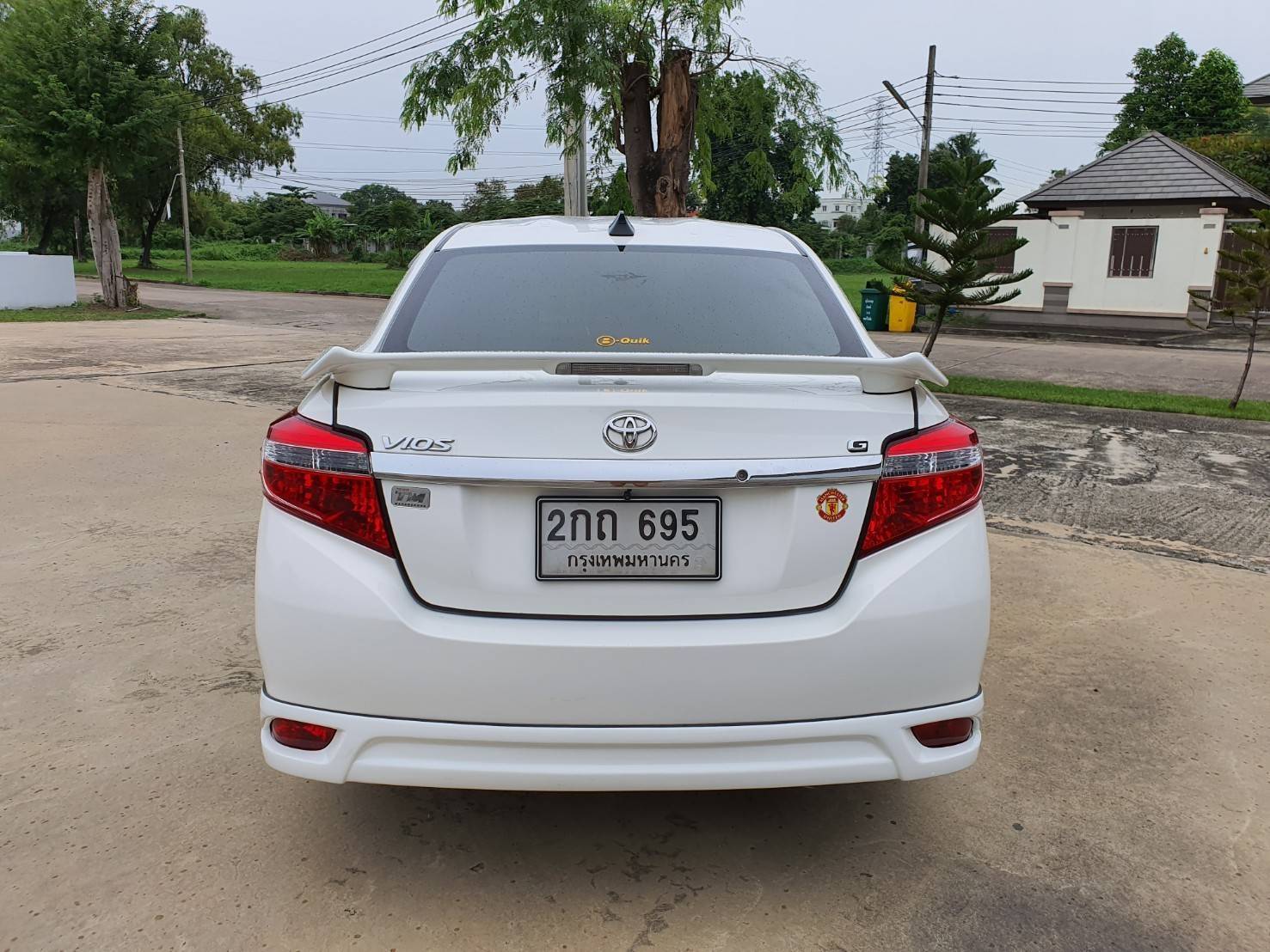 Toyota Vios ปี 2013 สีขาว (รูปที่ 2)