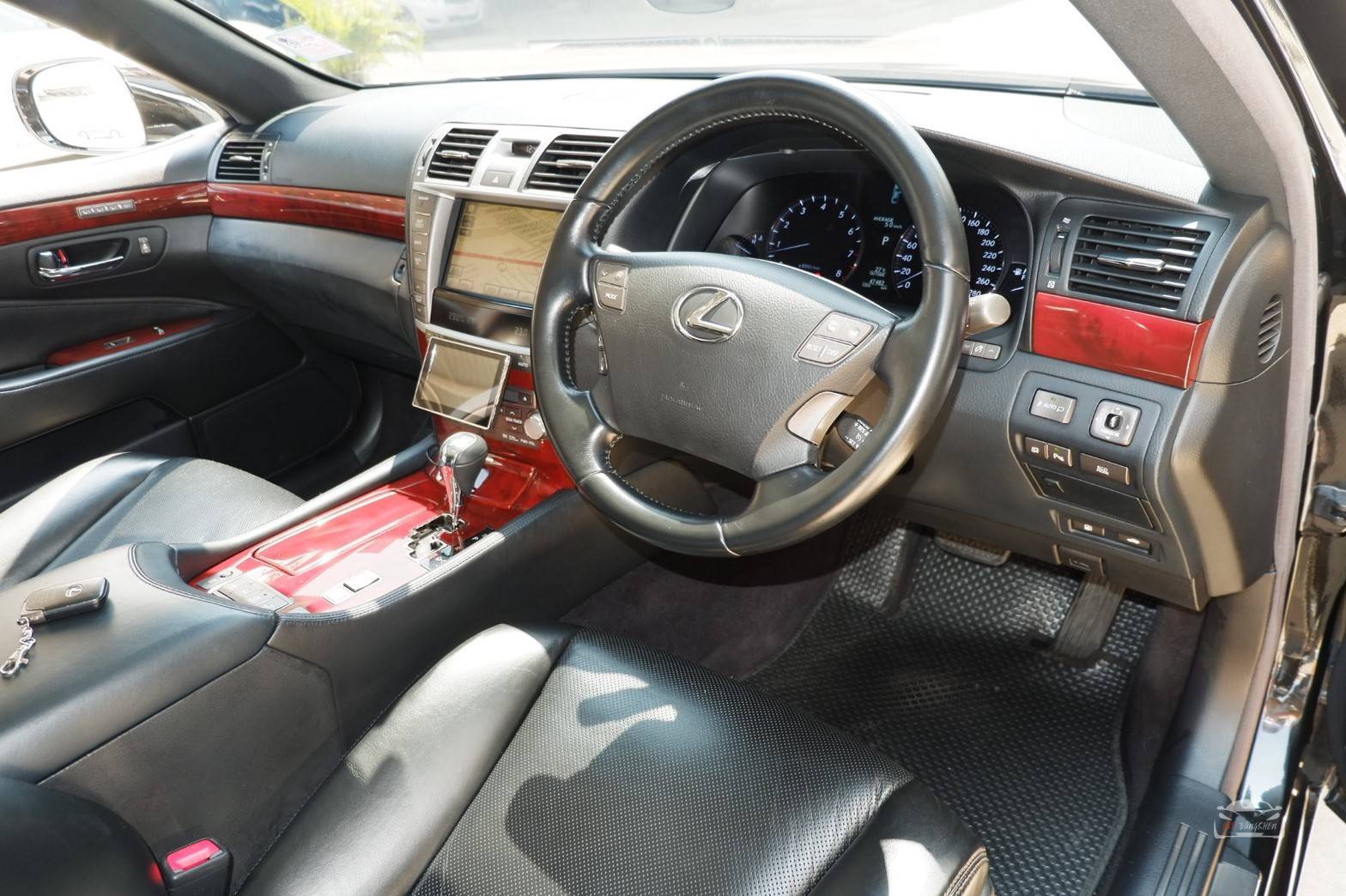 Lexus LS XF40 ปี 2011 สีดำ (รูปที่ 7)