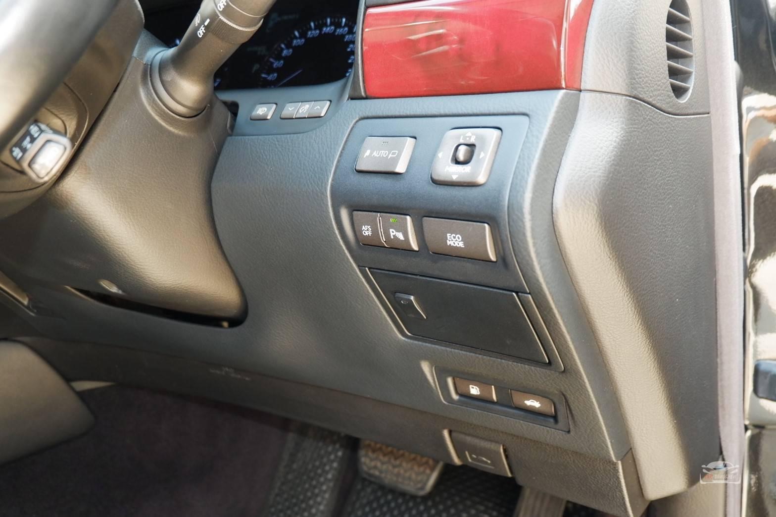 Lexus LS XF40 ปี 2011 สีดำ (รูปที่ 9)